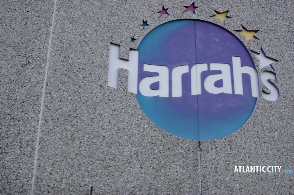 Harrahs Casino Hotel Sign
